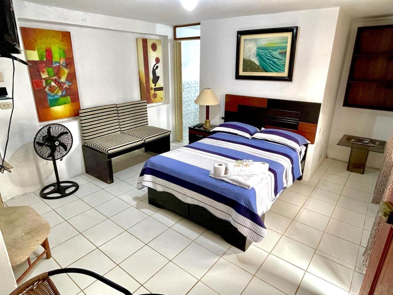 פונטה נגרה Hostal Ocean Pacifico מראה חיצוני תמונה