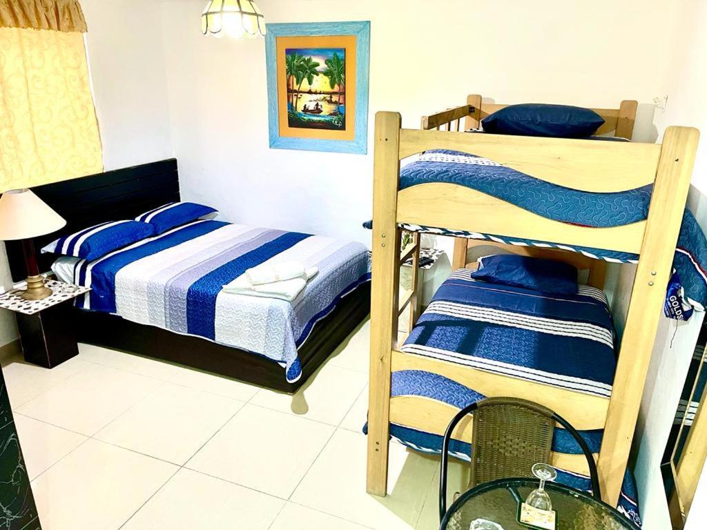 פונטה נגרה Hostal Ocean Pacifico מראה חיצוני תמונה