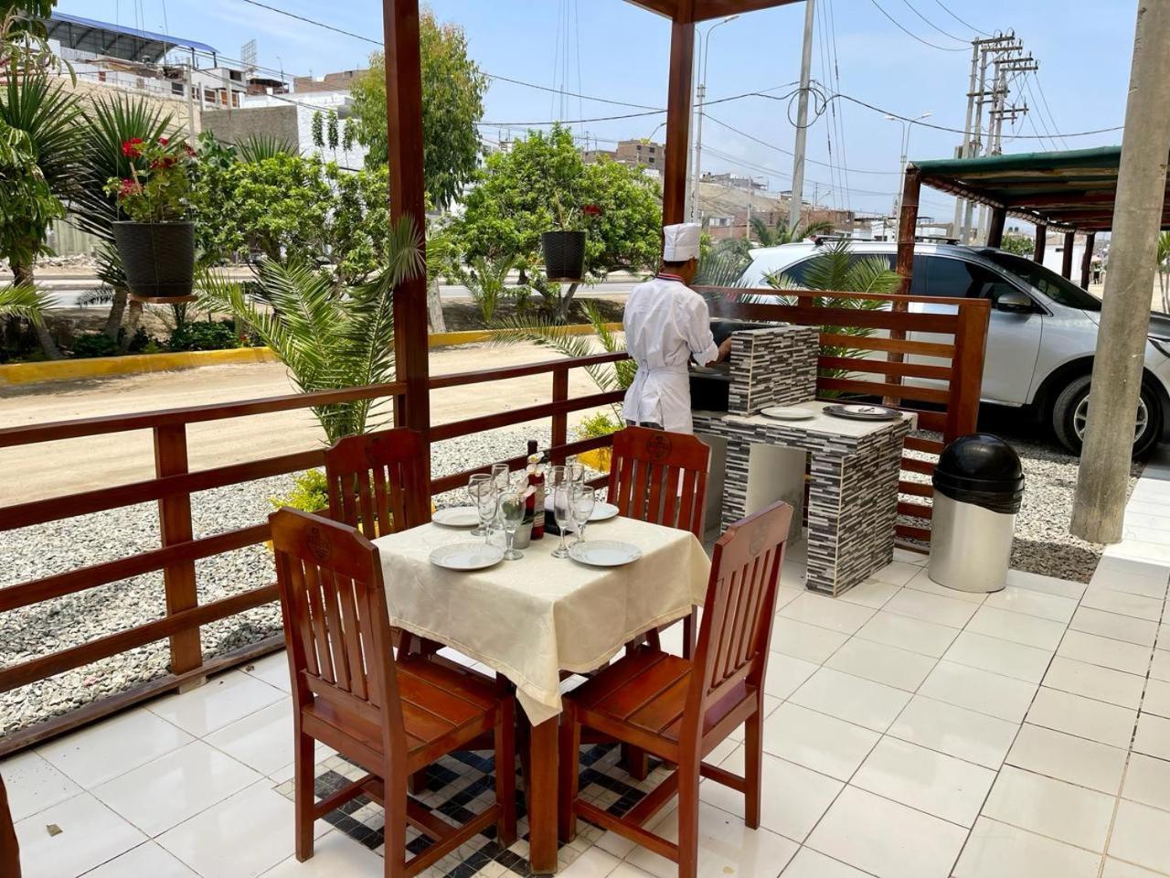 פונטה נגרה Hostal Ocean Pacifico מראה חיצוני תמונה