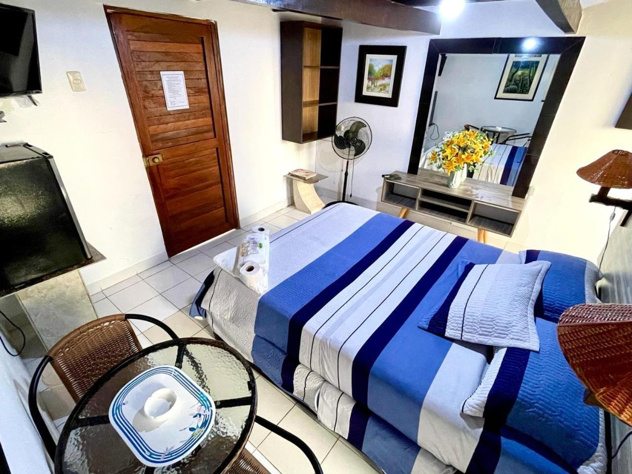 פונטה נגרה Hostal Ocean Pacifico מראה חיצוני תמונה