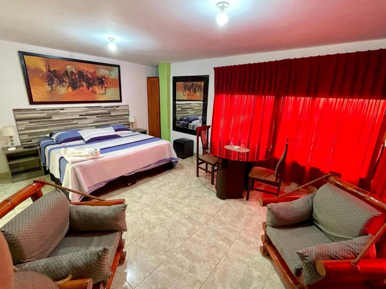 פונטה נגרה Hostal Ocean Pacifico מראה חיצוני תמונה