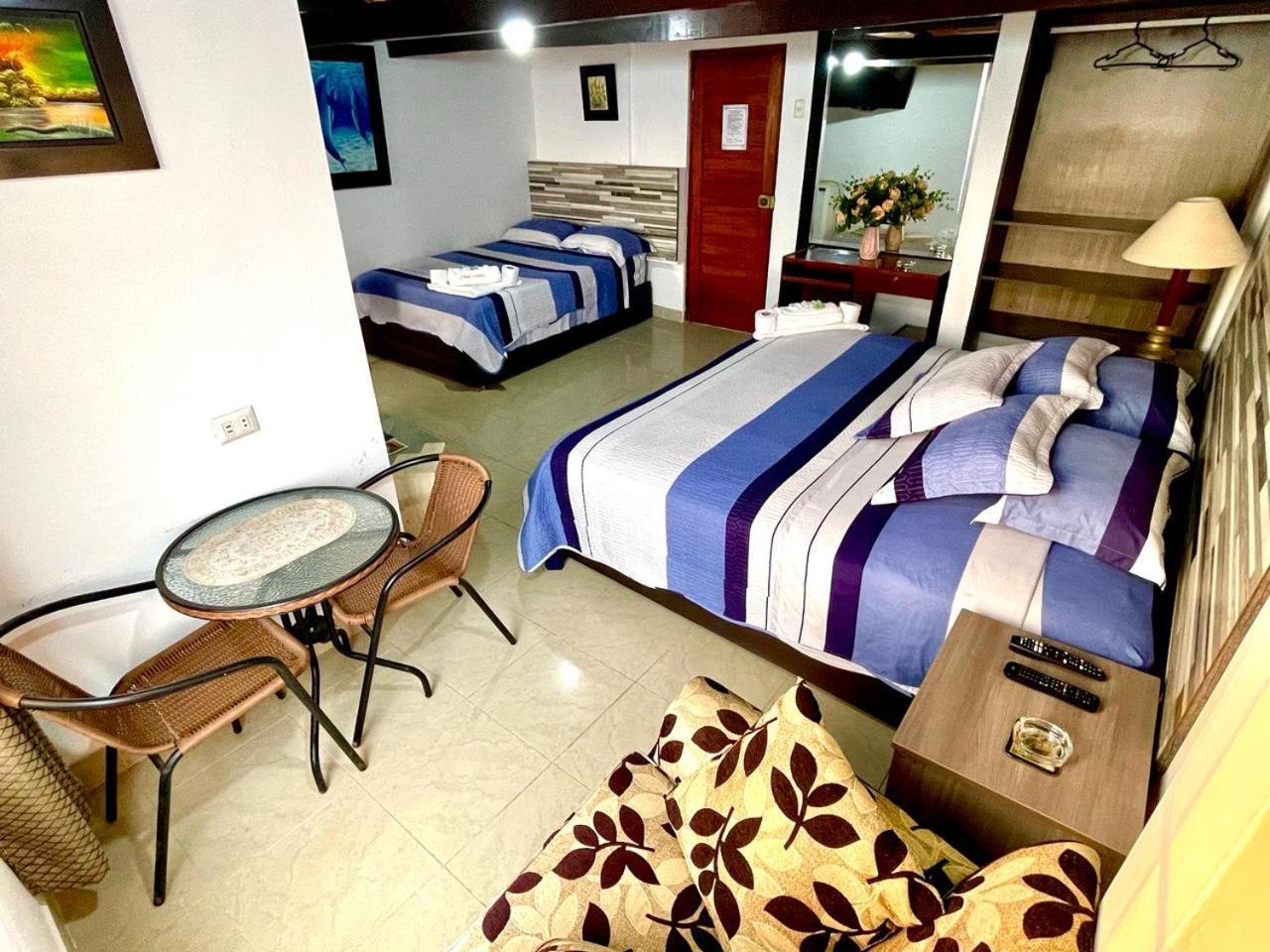 פונטה נגרה Hostal Ocean Pacifico מראה חיצוני תמונה
