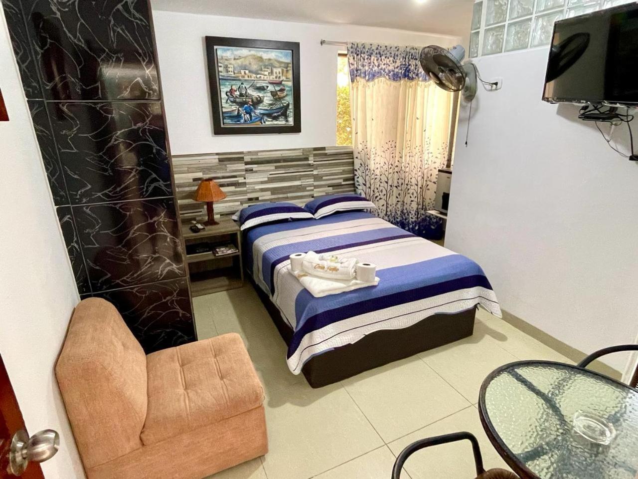 פונטה נגרה Hostal Ocean Pacifico מראה חיצוני תמונה